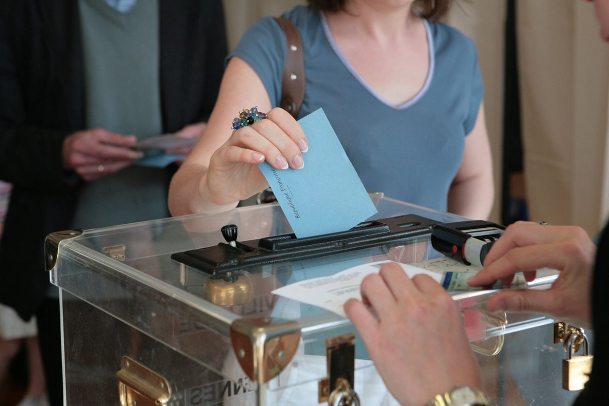 🗳Ce dimanche, les électeurs ont rendez-vous dans les bureaux de vote pour les #élections européennes. 

🤔Comment bien s'organiser ? Quels sont les horaires des bureaux ? Quand les résultats seront-ils disponibles ? On vous dit tout !

➡metropole.rennes.fr/elections-euro…