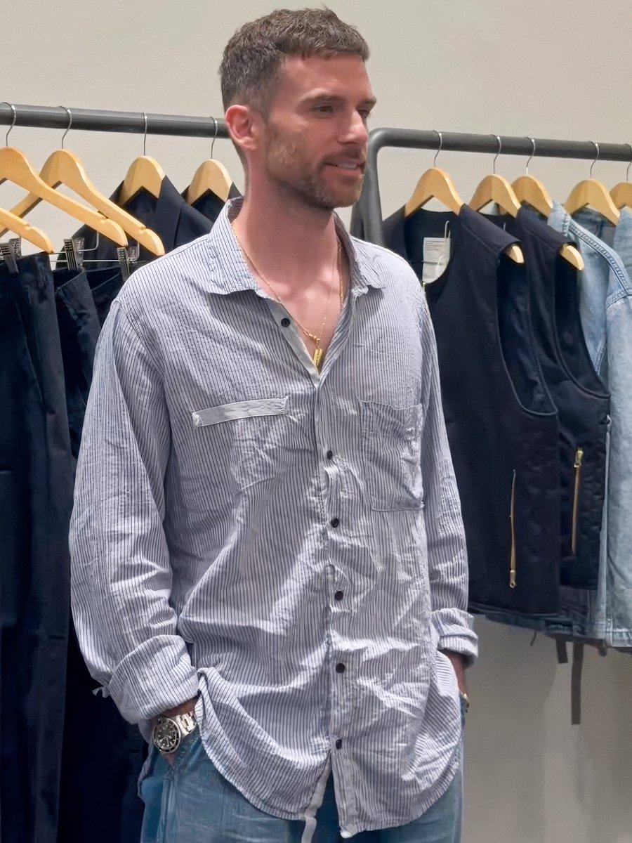 guyisthedrug's tweet photo. Guy Berryman is not a want but a need thank you https://t.co/Y4ycARsgL7