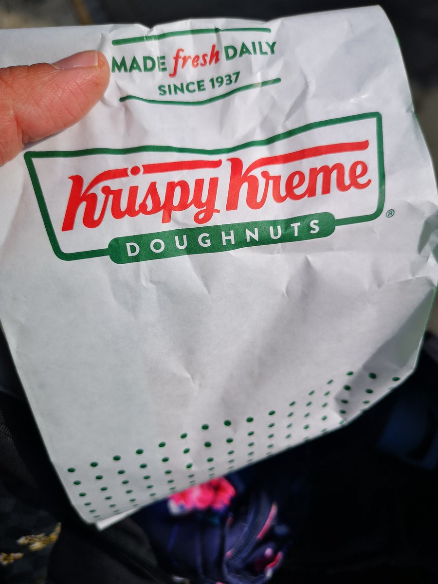 Emma Smith tweet media