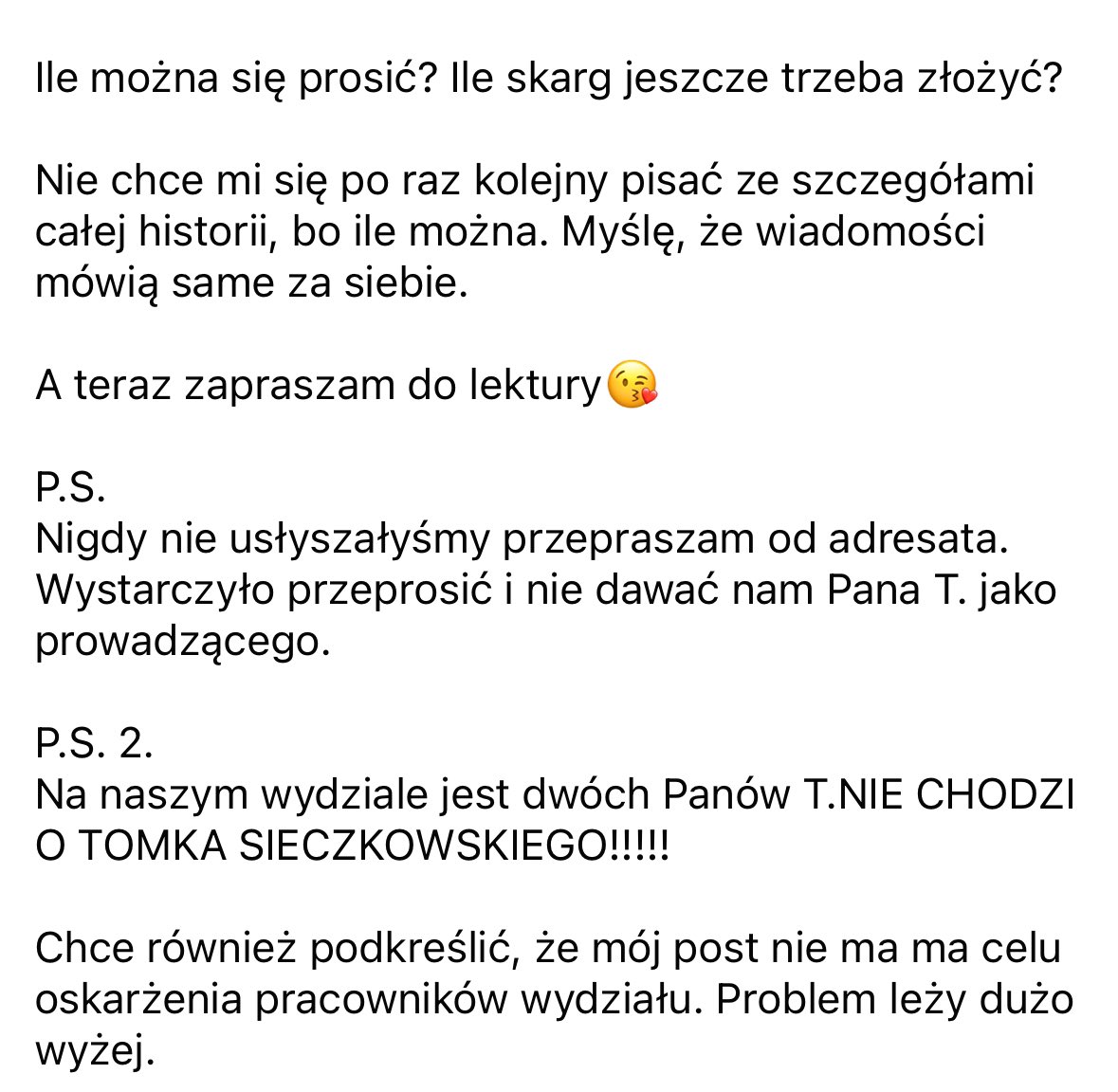 justmydaddy's tweet photo. Niedawno była afera o inną uczelnię, dzisiaj chciałabym zwrócić waszą uwagę na Uniwersytet Łódzki… To, co dziewczyny z filologii tam przechodzą jest niedopuszczalne, a zachowanie jednego z wykładowców jest naganne. Błagam nie dajmy tego zamieść pod dywan 🙏🏽🙏🏽 (pod spodem ss) https://t.co/x6f9y959Aq