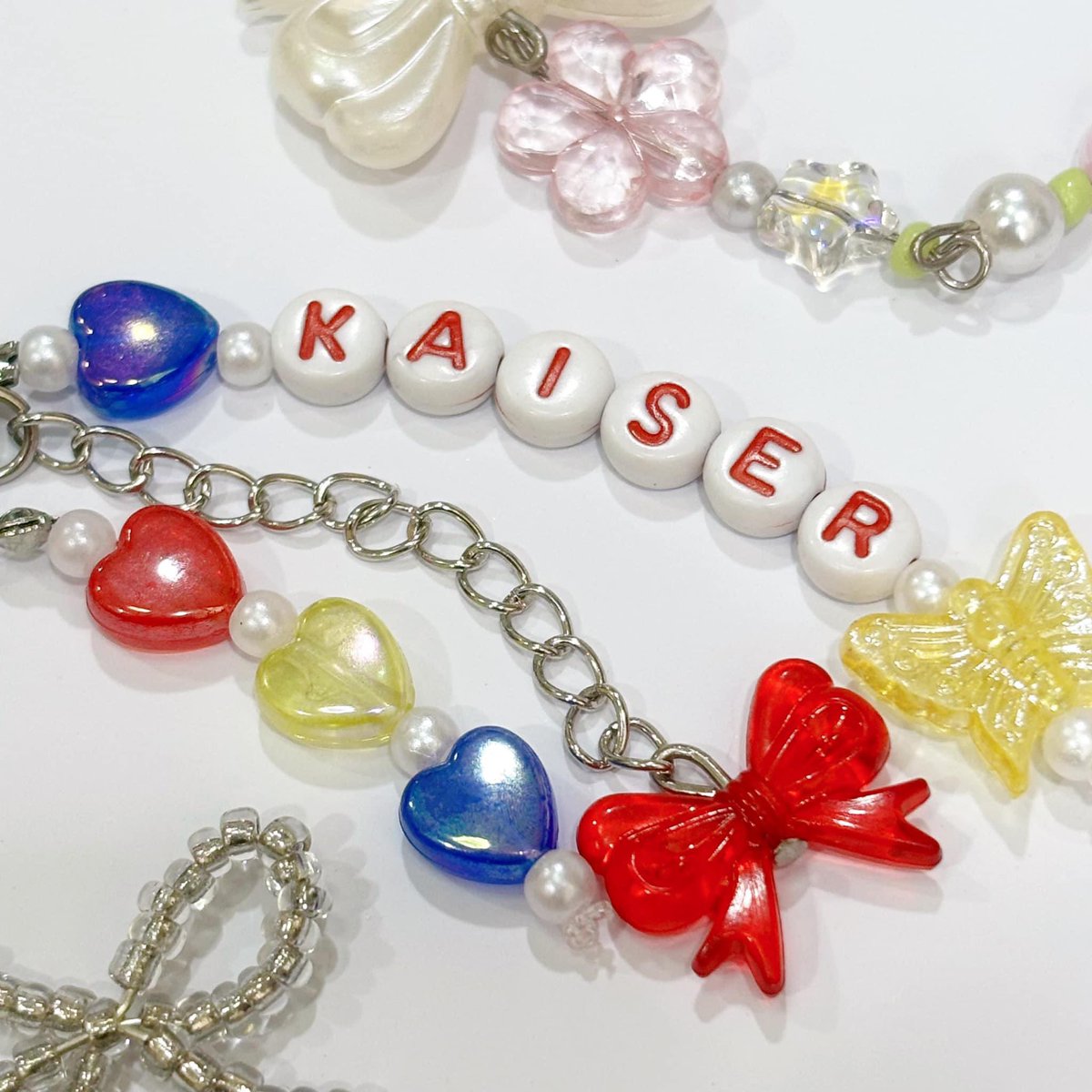 ritsuIvr's tweet photo. is anyone interested in another batch of custom keychains? >< like/rt/reply if inch!! https://t.co/spm4tUqvzs