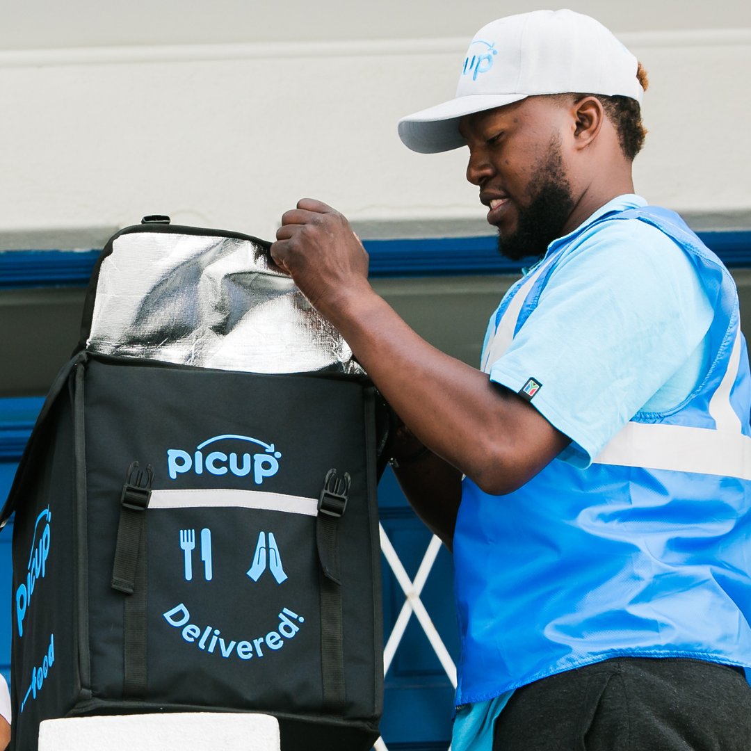 PicupSA's tweet photo. Curious about the difference between shipping and delivery?🚚
It's more than just moving products from A to B! Discover why delivery is crucial for customer satisfaction and business success in our latest blog> https://t.co/ivRoFWfDdn
#Picup #ShippingvsDelivery https://t.co/hf3Gs7pNWp