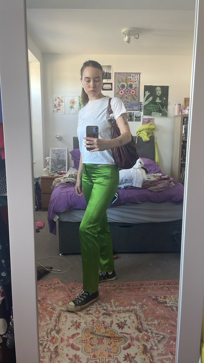 g2orgina's tweet photo. #bootd (brat outfit of the day) https://t.co/Dqlrm7HXvp