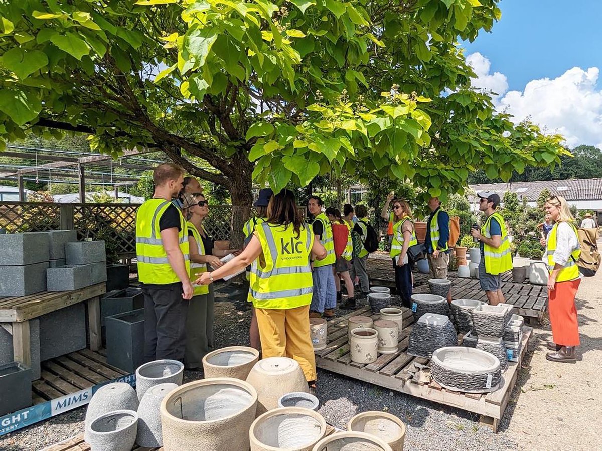 If you are considering a career in Garden Design, The West Dean College Diploma in Garden Design is a uniquely designed to prepare students for a career in the industry. #Magazine #GardenDesign #Landscaping  #UrbanDesign #Diploma #Gardening #LANDUD

joom.ag/U1kd/p22