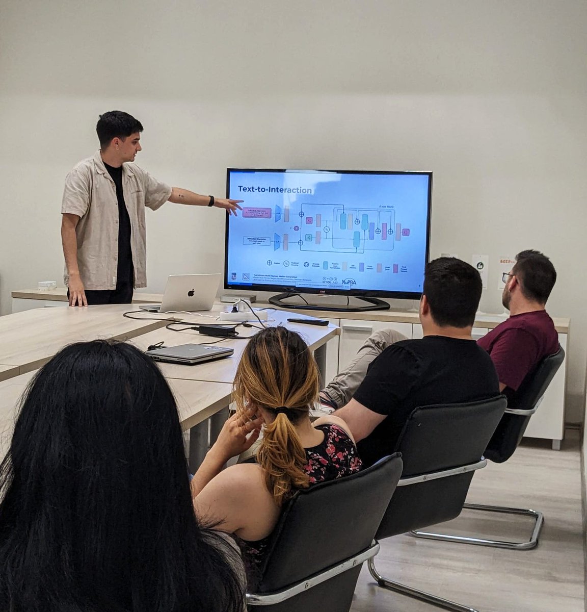 DunavNET tweet media