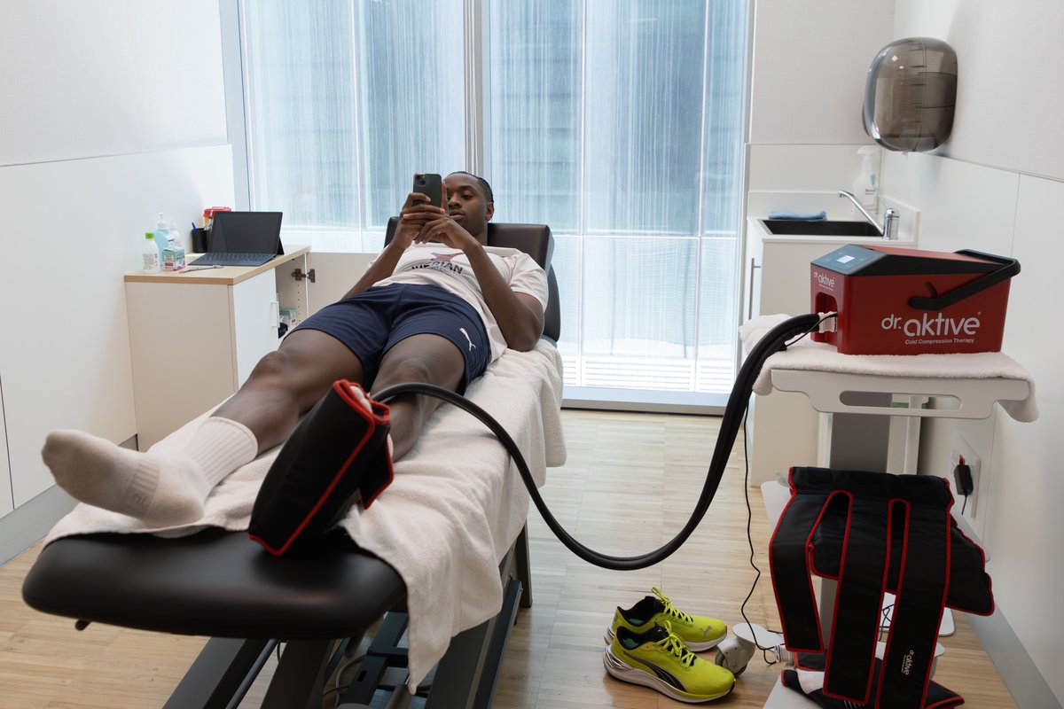 🚀⚽️ #AFESalud | Semana de duro trabajo para <a href="/angelmorrr/">Ángel Moreno</a>, Ander Altxu, Adama Guira, Alpha Bagayoko y <a href="/AndoniTello/">Andoni Tello</a> en la clínica <a href="/Olympia_GrupoQS/">Olympia-Grupo Quirónsalud</a>.

🏥 #AFEFútbol impulsa cada semana este programa de rehabilitación intensiva para ayudar a sus afiliados/as a recuperarse de sus