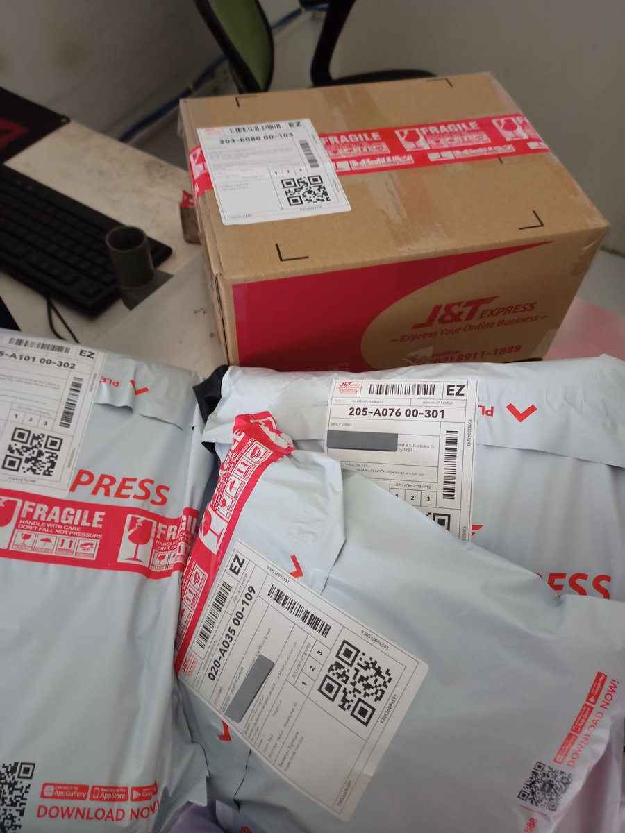 markyourdays_'s tweet photo. π¬#markyourdayupdates
parcel shipments proofs π«Ά https://t.co/aYnAKSDYvp