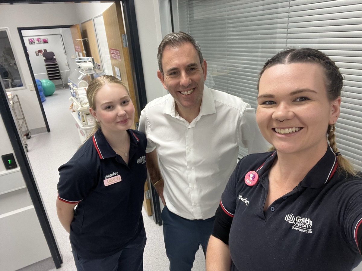 Fabulous to witness midwifery students (alongside their nursing students colleagues) enacting the Midwifery@Griffith Metavalue of ‘being political’. Great work Erin &amp; Lilly