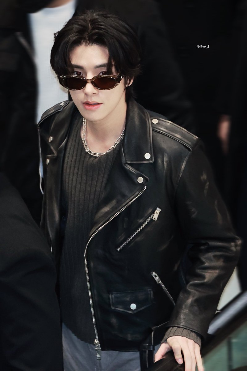 240312

🕶️

#ENHYPEN #엔하이픈 
#JAKE 
#제이크 
#ジェイク