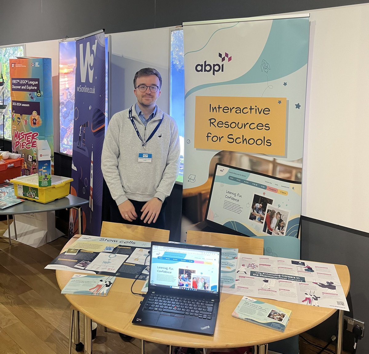 Looking forward to a fantastic day at <a href="/theASE/">The ASE</a> (NI) conference, today. Already lots of great discussions, showcasing our free <a href="/ABPI_UK/">ABPI</a> schools and careers resources. Come find us by the coffee station! #aseconf #aseni