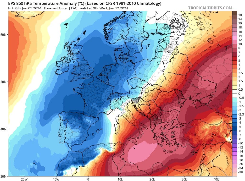 MMmarco0's tweet photo. Comincia oggi l'ondata di caldo subtropicale sahariana che farà aumentare le temperature su valori tipici del mese di luglio. Al Centro-Nord sarà molto breve e verrà interrotta già domenica dall'arrivo di marcata instabilità atmosferica che porterà fenomeni anche intensi, in questo senso vi consiglio di seguire con attenzione le allerte della Protezione Civile.

Negli ultimi aggiornamenti viene confermato il parziale coinvolgimento anche delle regioni centrali ed in particolar modo Toscana, Umbria e Marche. Già da lunedì al Centro Italia si avrà una diminuzione termica di 3-4 °C rispetto ad i valori che si registreranno nella giornata di domani. Tra l'altro lo scontro tra le due masse d'aria di origine diversa sarà la miccia che scatenerà forti venti meridionali soprattutto sui versanti tirrenici. Sostanzialmente le ore piu' calde al Centro-Nord saranno le prossime 48.

Al Sud invece l'azione delle correnti subtropicali sahariane insisterà almeno fino a metà della prossima settimana con picchi di 36-38 °C sulla Sicilia Orientale, sulla Puglia settentrionale e sulle zone interne della Calabria come la Valle del Crati. Sulle zone di mare l'azione della Brezza marina mitigherà i valori massimi ma l'afa sarà comunque relativamente alta, specie nelle ore notturne.

Un secondo impulso instabile di origine nord-atlantica dovrebbe raggiungere la penisola tra mercoledì 12 e giovedì 13 giugno ma di questo ne parleremo in un altro post.