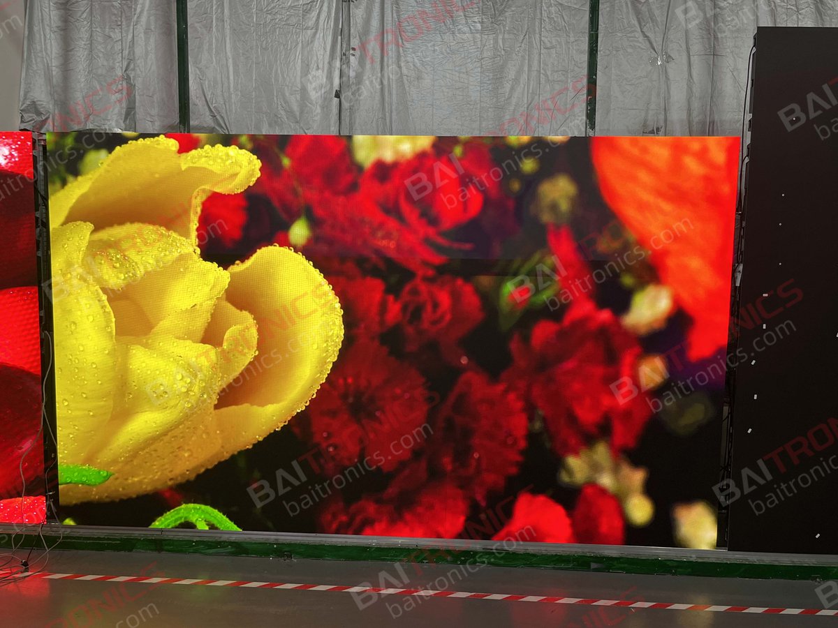 BAITRONICS's tweet image. ✨P1.25 P1.53 P1.86 P2 P2.5
Perfect for control centers, conference rooms, studios, and stadiums. 
🌐baitronics.com/cob-led-screen/
#HDLEDscreen #SportsEnthusiasts #LEDDisplay #StarbucksFinland #SportsInHD #ImmersiveExperience #LEDvideowall #COBLEDscreen #sportsbroadcast #Anticollision