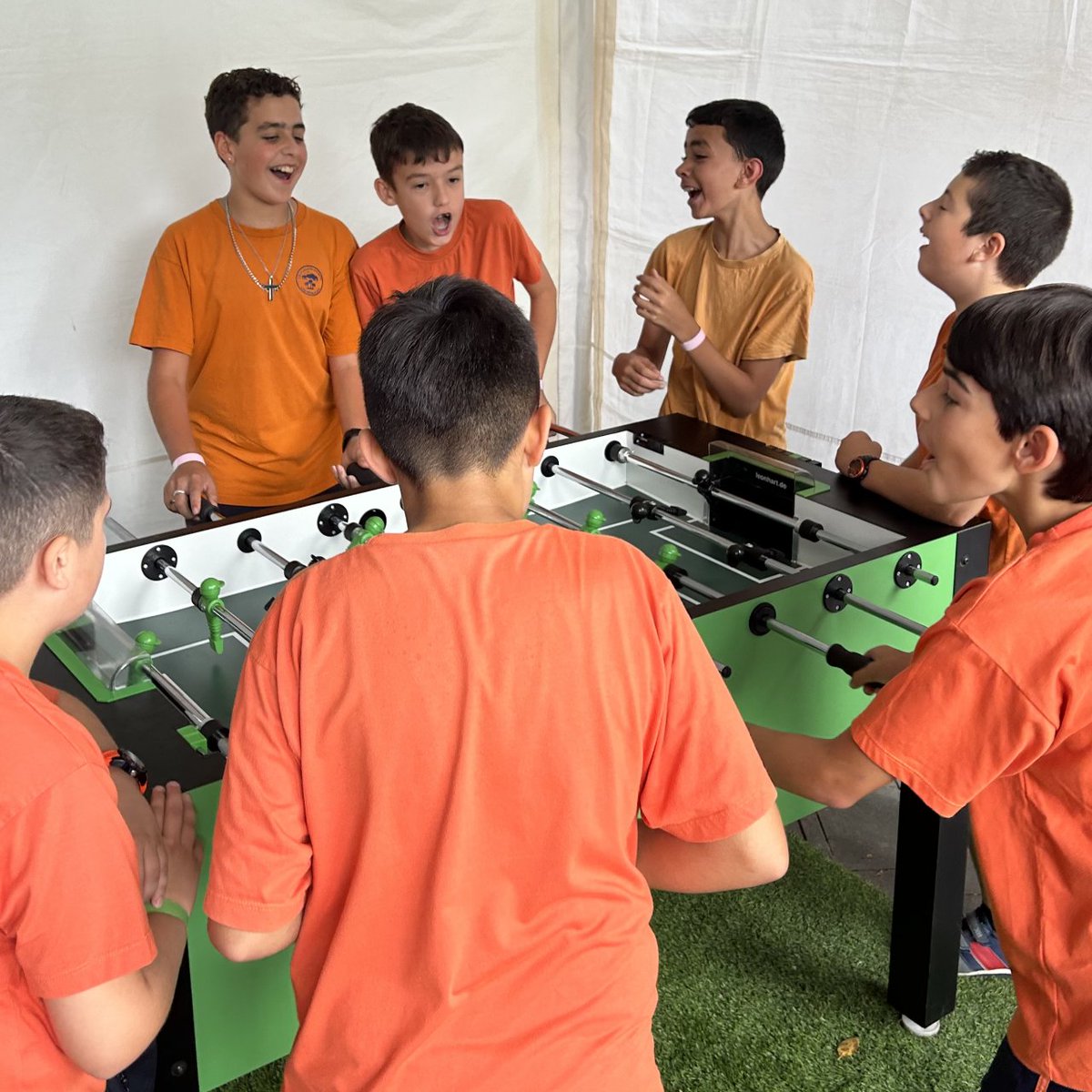 fg_ull's tweet photo. 🧒 La Feria de Cooperativas Escolares de "Enseñar para Emprender" #EPE continúa hoy en el Parque García Sanabria, en horario de 9:30 a 13 h. Aquí una muestra de la jornada de ayer, tras su inauguración. 

¡Pásate y compra productos con fines solidarios! 

#XIEdiciónEPE #EPE https://t.co/wcJYRwFaih