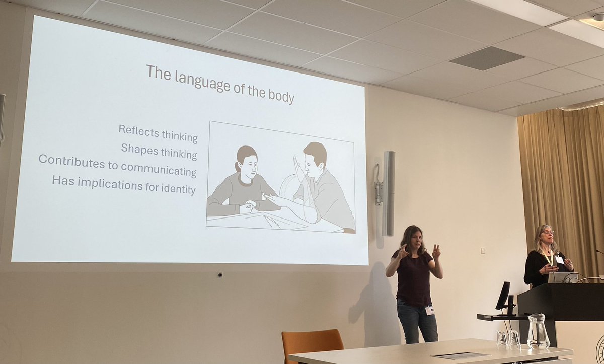Multimodallang's tweet photo. @mwalibali gives a great keynote on how teachers and students recruit multimodal strategies in learning and transmitting mathmatical knowledge #languageofthebody #IMPRS2024 @MPI_NL https://t.co/5bYoaBBksF