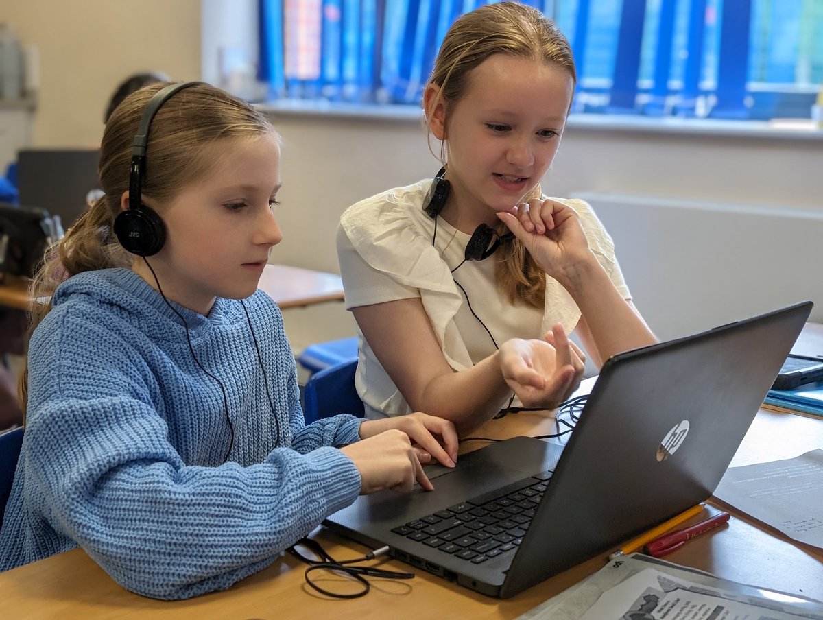 NorbridgeMusic's tweet photo. In @y6falconclass this morning we're working on our remix projects. The children are aligning loops and MIDI files to finish their song intros. https://t.co/szhz9jN6Xq