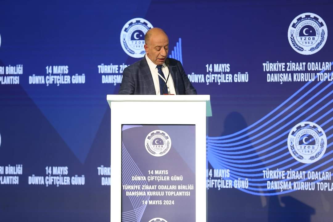 TMO tarafından açıklanan hububat alım fiyatları çiftçilerimizin beklentilerinin çok altında kalmıştır. Genel Başkanımız Şemsi BAYRAKTAR ve oda başkanımız İsmet HAGİ de açıklanan alım fiyatlarının üreticilerimizin taleplerini karşılayacak bir seviyeye çıkarılmasını talep etti.