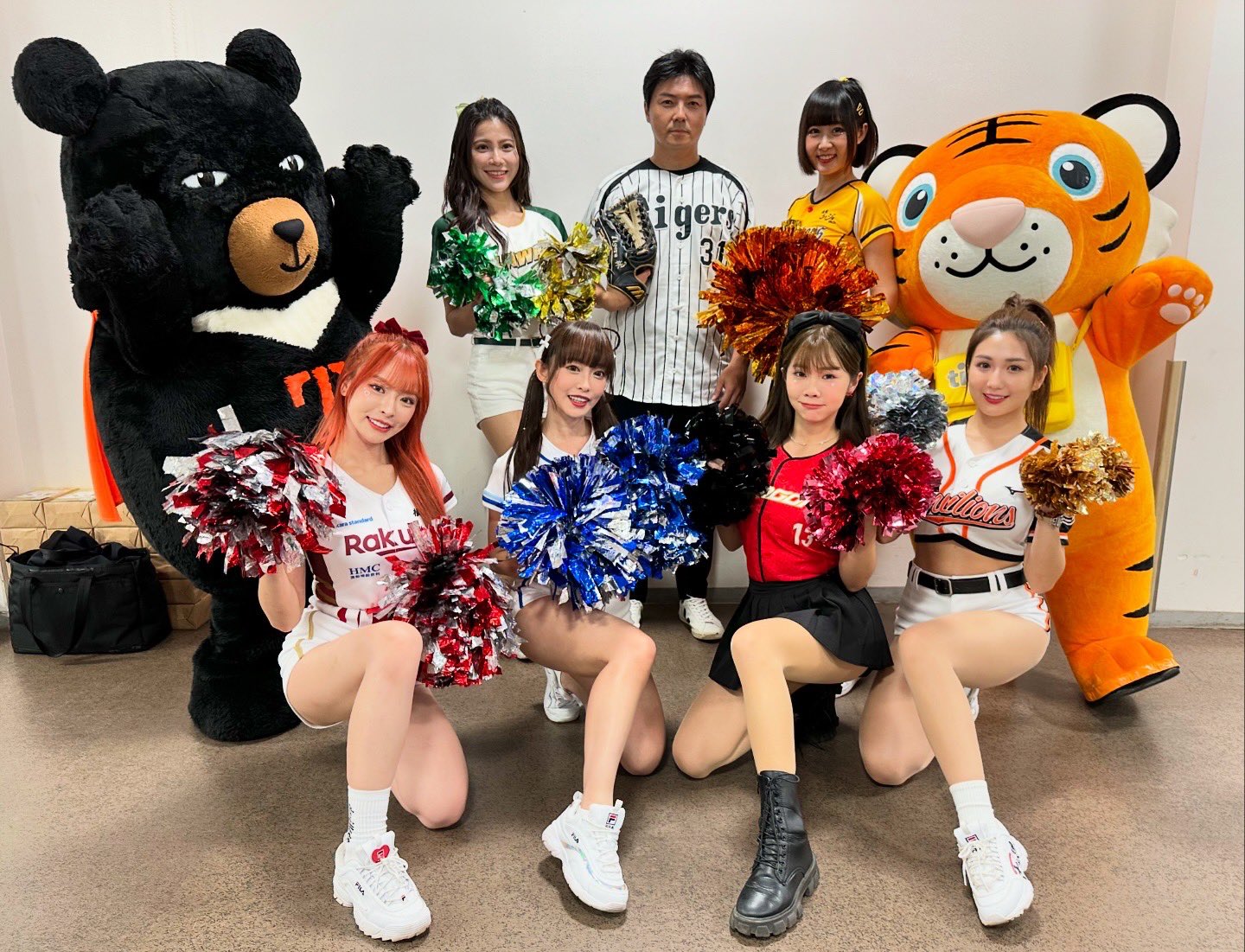 阪神タイガース リンウェイツー 31番 フィギュア 林威助 限定1500体 レア 阪神タイガース リンウェイツー 31番 フィギュア 林威助 限定