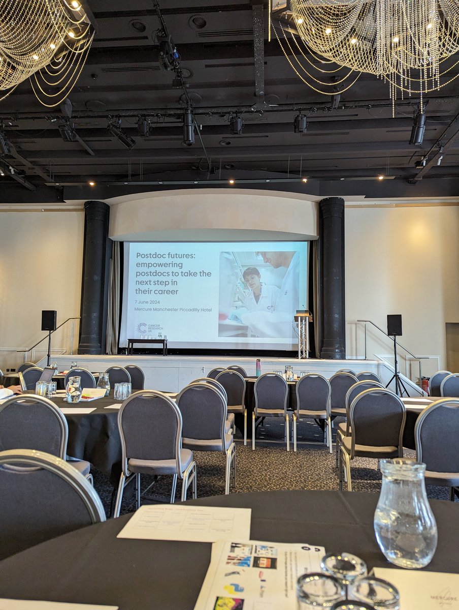 suzannah_harnor's tweet image. First in the room! Looking forward to a great day and meeting many @CR_UK postdocs. #PostdocFutures24