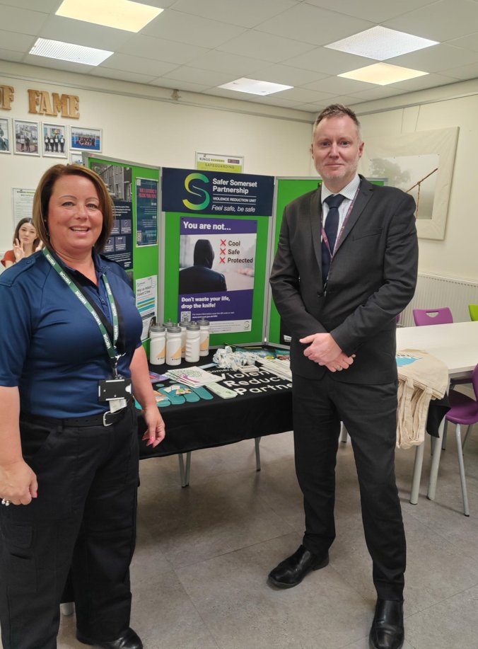 We were delighted to welcome Hayley from <a href="/ASPolice/">Avon and Somerset Police</a>
on Wednesday, to promote the risks and dangers of using vapes. The students were really engaged and genuinely interested #SDAS