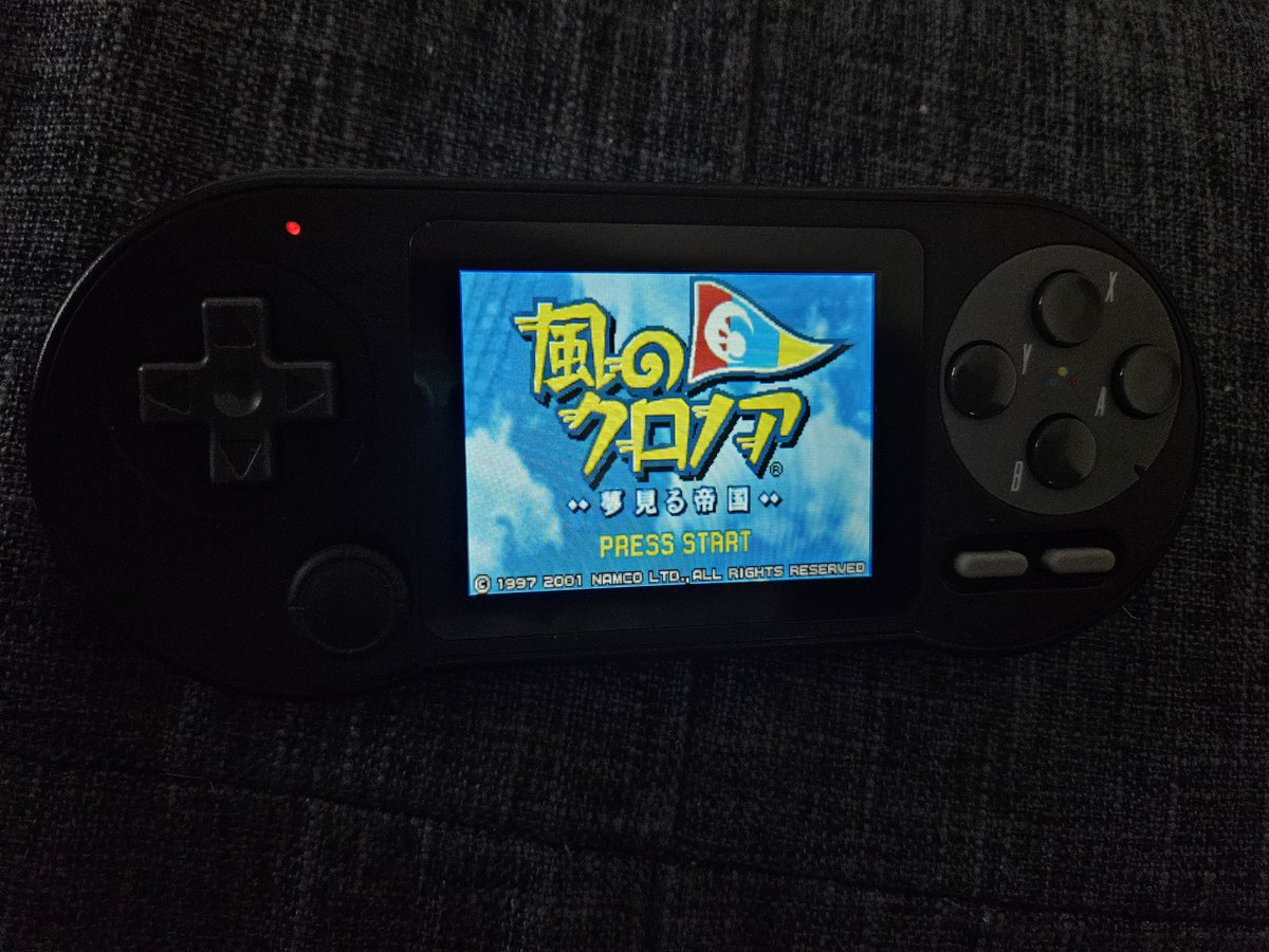 mima_d_58's tweet photo. 最近体調不良でゲームできない日々が続いておりましたが、万全には遠いですが少し回復したので😅😅
POPなゲームで慣らし!!
#風のクロノア
#GBA
#SF2000 https://t.co/IltE1iodDk