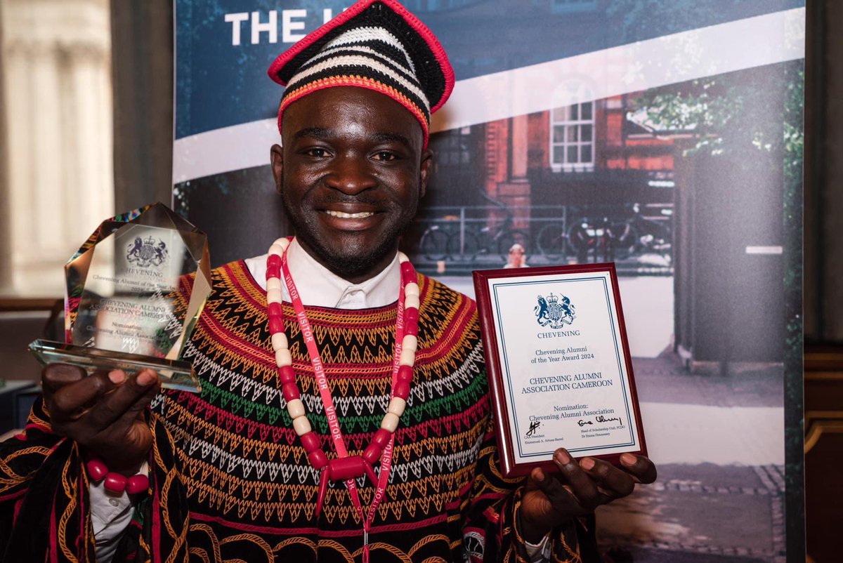 FelixFomengia's tweet image. Cameroon Chevening Alumni Association wins Chevening Alumni of the Year Award 2024 🏆

A great honour to have been invited to attend this ceremony and to receive the prestigious Chevening Alumni Award on behalf of our entire alumni association.

Nominated for our contribution to…