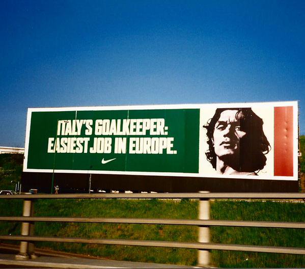 Nike's brilliant Paolo Maldini billboard ad before Euro '96 🇮🇹
