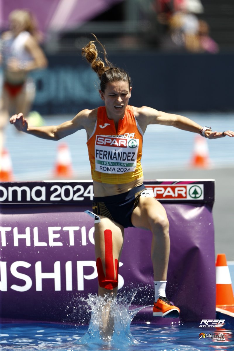 atletismoRFEA (@atletismorfea) on Twitter photo 3000 m obstáculos 🚺Ronda 1 <a href="/earoma2024/">Roma2024 European Athletics Championships</a>
Serie 2
6ª 👉 <a href="/karitocaroca/">Carolina Robles 🔻💜🇪🇸</a>⏱️9:33.79 ➡️ a la FINAL
14ª 👉 <a href="/blancafergran/">Blanca Fernández</a> ⏱️ 10:08.59
#EspañaAtletismo #PasiónPorCompetir
📺 <a href="/teledeporte/">Teledeporte</a>
📊 bit.ly/3Vg4BzX 3000 m obstáculos 🚺Ronda 1 <a href="/earoma2024/">Roma2024 European Athletics Championships</a>
Serie 2
6ª 👉 <a href="/karitocaroca/">Carolina Robles 🔻💜🇪🇸</a>⏱️9:33.79 ➡️ a la FINAL
14ª 👉 <a href="/blancafergran/">Blanca Fernández</a> ⏱️ 10:08.59
#EspañaAtletismo #PasiónPorCompetir
📺 <a href="/teledeporte/">Teledeporte</a>
📊 bit.ly/3Vg4BzX