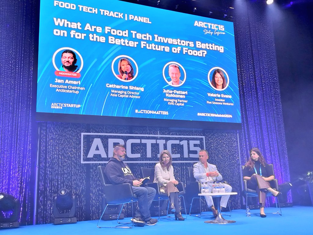 What is "cooking" in the #foodtech investment scene? <a href="/jan_ameri/">Jan Ameri</a> on stage leading the panel discussing the current trends and global perspectives at <a href="/arctic15/">Arctic15</a> by <a href="/ArcticStartup_E/">ArcticStartup Events</a> <a href="/FiveSeasonsVC/">Five Seasons Ventures</a>