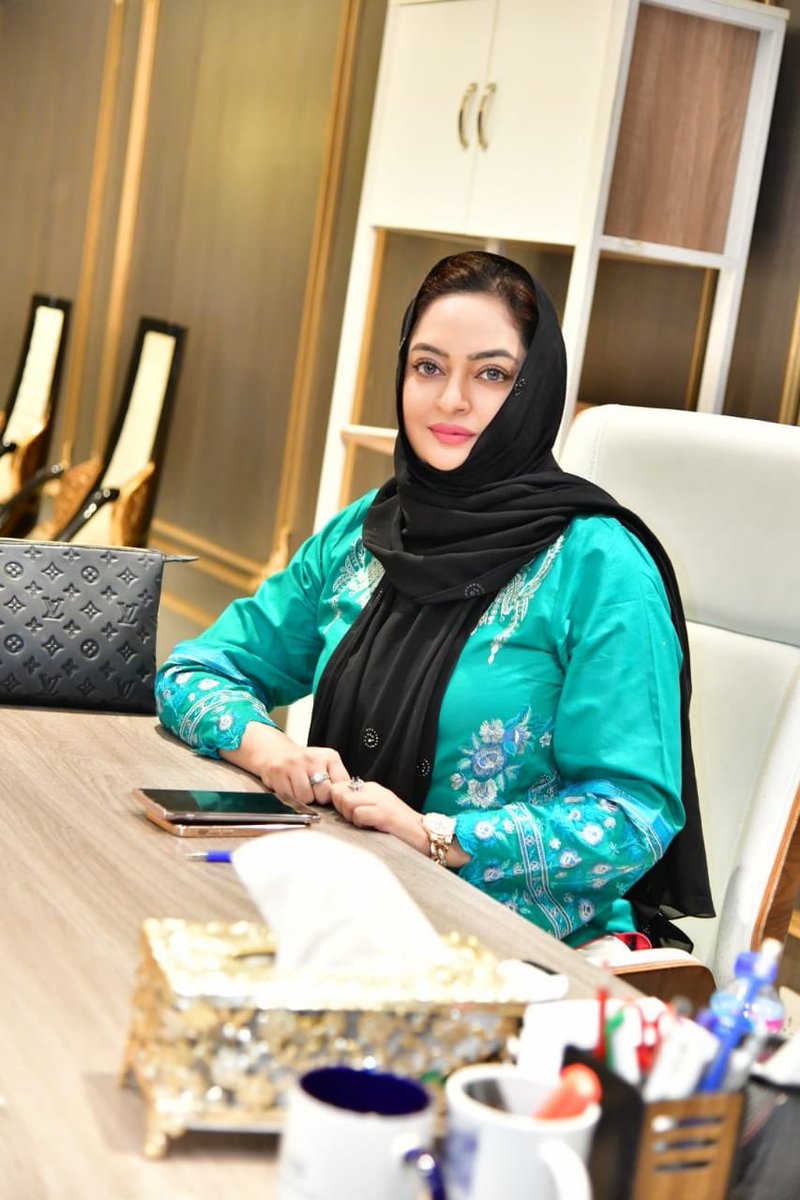 Strong Women don’t take stress , feel pity , or lose their confidence .They stand tall , gather their courage , and face their problems bravely