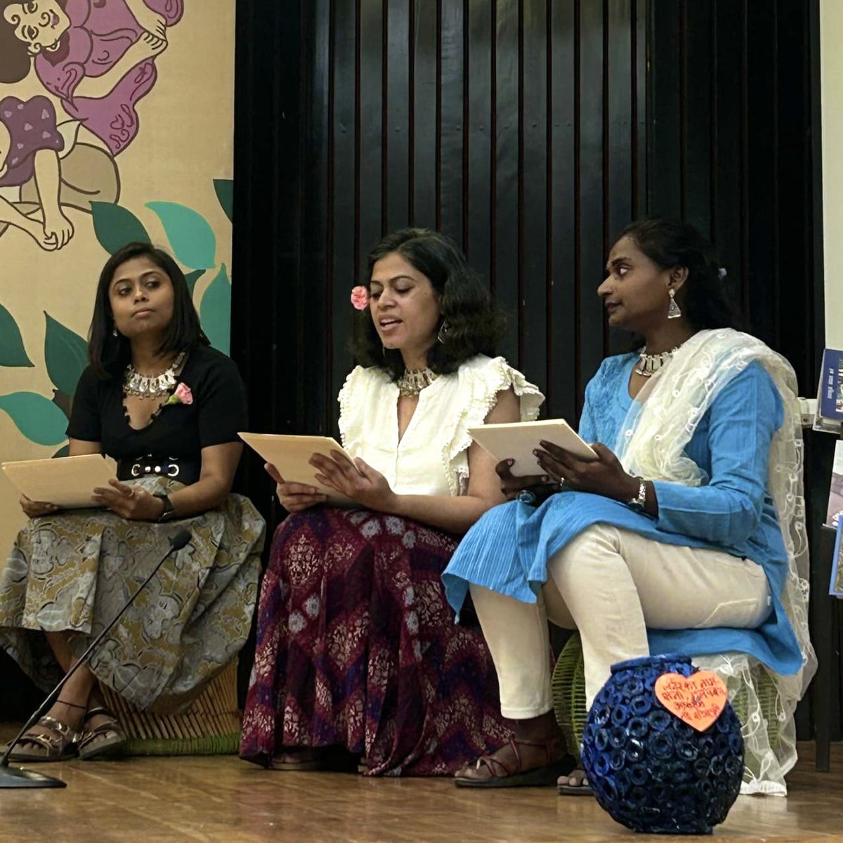 NirantarTrust's tweet photo. Day 2 of #YuvaSamvad starts with a Storytelling Performance, ‘इ se insaan, इ se Eid’—written and directed by Purva—and performed by our PACE facilitators and #YPE team.

It brought to stage a decades long story, collected through one of our pedagogical tools—the letter. https://t.co/Upb2SPFKRy