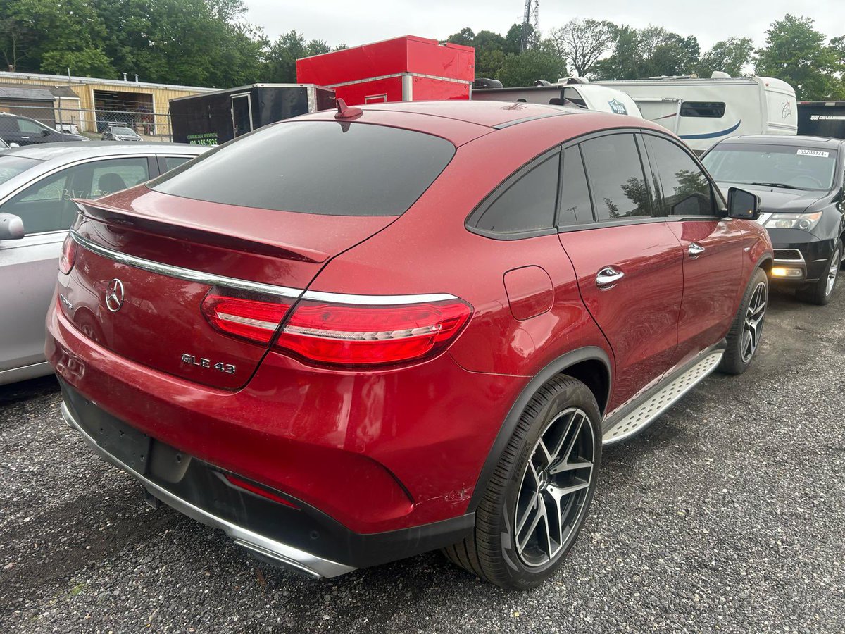 MinkailAutosLtd's tweet photo. This is available for sale 🇺🇸
#BuyNowNow or #AtArrival
2017 Mercedes Benz GLE 43. https://t.co/0ceHCPTTjW