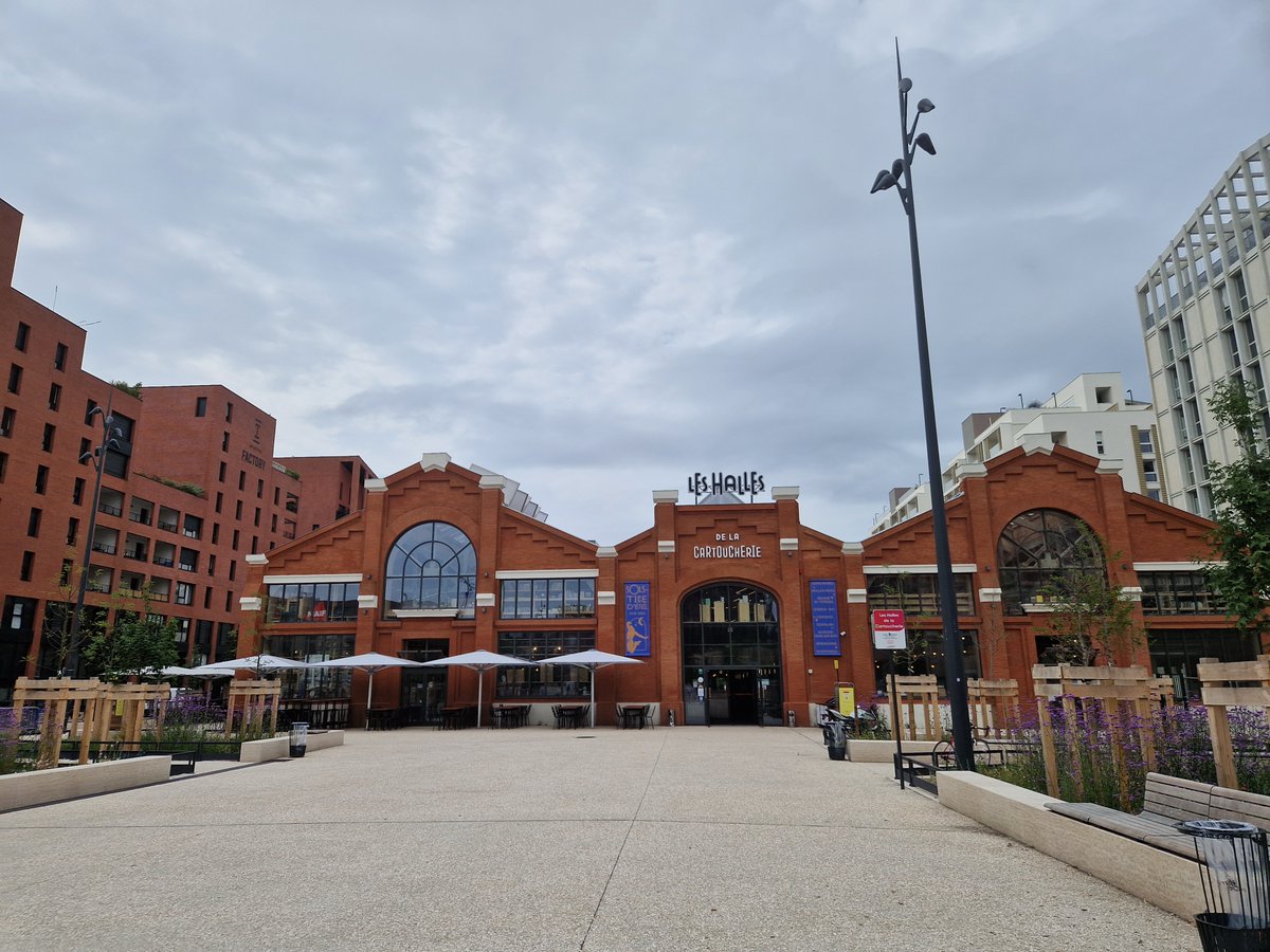 BdT_Occitanie's tweet photo. [Attractivité des Territoires et cohésion sociale &amp; territoriale]🏘Dvpt et renouvellement urbain de l'écoquartier de la Cartoucherie #Toulouse, fruit de l'action d'un collège d'acteurs publics/privés 🤝
@Toulouse #Oppidea @BanqueDesTerr @TMHabitat https://t.co/7rezC9BFt5