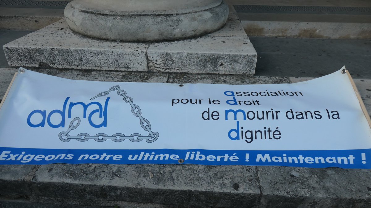 attingre's tweet photo. 8 juin ADMD Théatre de Périgueux salle Montaigne 15 heures conférence sur la fin de vie et des directives anticipées. Venez vous exprimez au moment où l'assemblée nationale s'empare de la loi sur la fin de vie https://t.co/BJdEsaaSVb