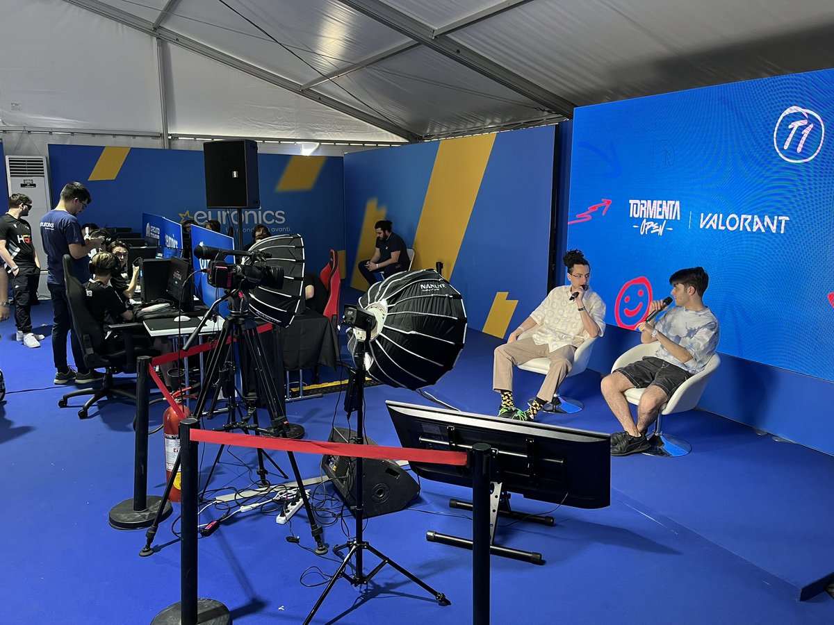 Siamo in diretta dallo stand @euronics con la finale T1 di #VALORANT 🏆

⚔️ SUPERIDOLS 🆚 <a href="/maze_italy/">MAZE</a> 

Segui la live ➡️ twitch.tv/qlash_events

#CircuitoTormenta #euronics