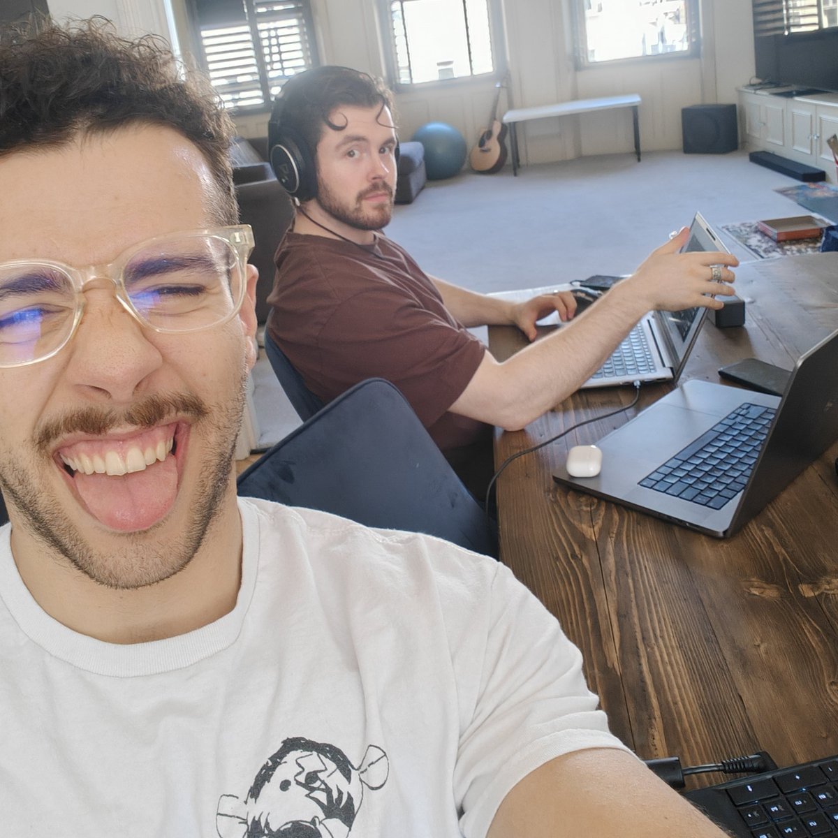 mrjagsters's tweet photo. working hard or hardly working? https://t.co/9TElQfwyHU