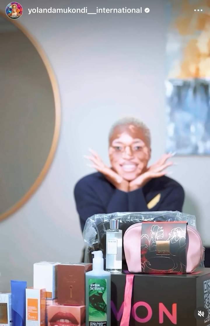 GiftAbr67478127's tweet photo. Dear @AvonSouthAfrica Team,

I hope this message finds you well. I am writing to inquire about potential collaboration opportunities between Avon South Africa and Yolandamonyai.
Thank you ❤️

SIGN YOLANDAMONYAI
PARTNER WITH YOLANDAMONYAI 
#yolandamonyai 
#yolandamukondeleli https://t.co/81ADP6UC9F