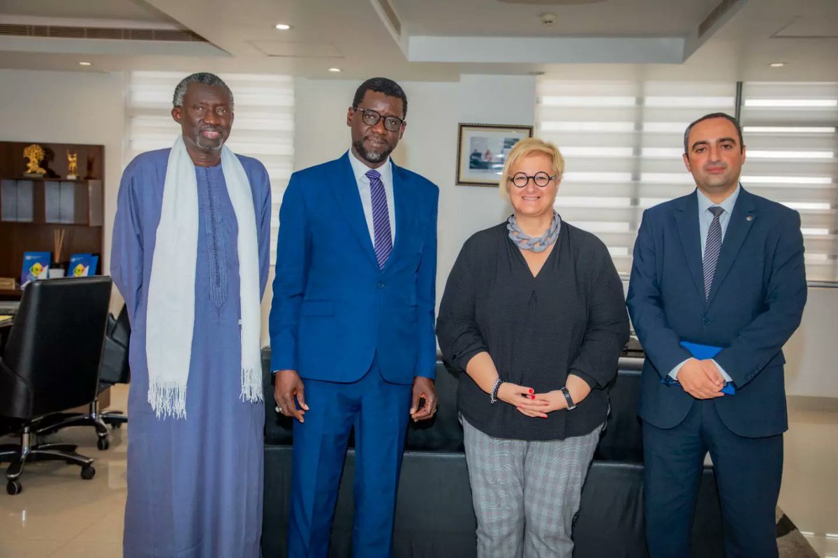 PapyPuncho's tweet photo. Ce jeudi @DrAliouneDione a reçu en visite de courtoisie l’ambassadrice de la Turquie au Sénégal Mme @NurSagman
Les échanges ont porté sur des projets pour renforcer la coopération dans le domaine de l’économie sociale entre le Sénégal et la Turquie.
#LeBambeyois
#MMESS https://t.co/4LJqq5luZ9