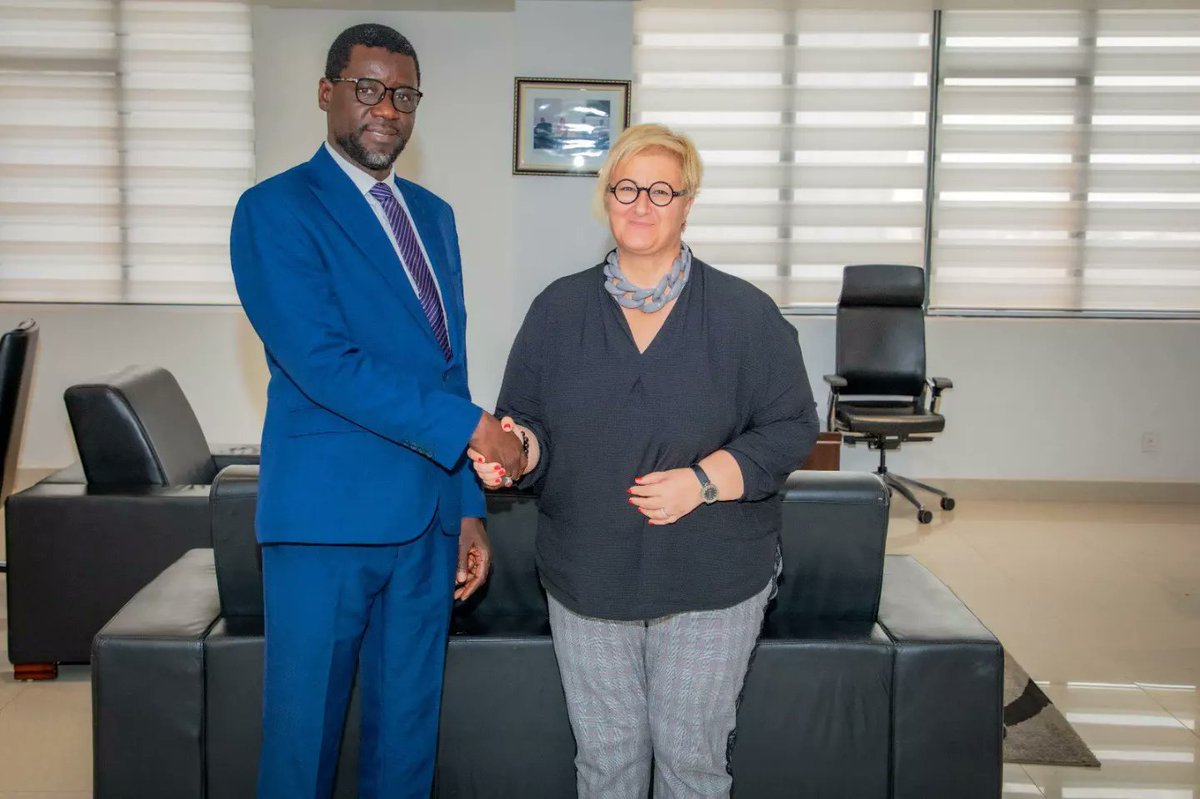 PapyPuncho's tweet photo. Ce jeudi @DrAliouneDione a reçu en visite de courtoisie l’ambassadrice de la Turquie au Sénégal Mme @NurSagman
Les échanges ont porté sur des projets pour renforcer la coopération dans le domaine de l’économie sociale entre le Sénégal et la Turquie.
#LeBambeyois
#MMESS https://t.co/4LJqq5luZ9