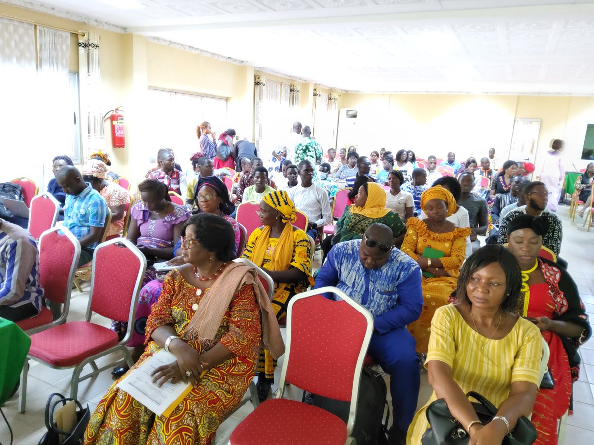 FemmesIes's tweet photo. 30 et 31 Mai 2024:IES FEMMES a participé au #forum_national_des_jeunes_et_des_femmes_sur_la_nutrition,une occasion de prendre connaissance des enjeux de la nutrition au Burkina Faso ,de connaître les acquis engragés et les défis à relever. 

@UNICEF_Burkina #PNIN https://t.co/ckEb60Xujg