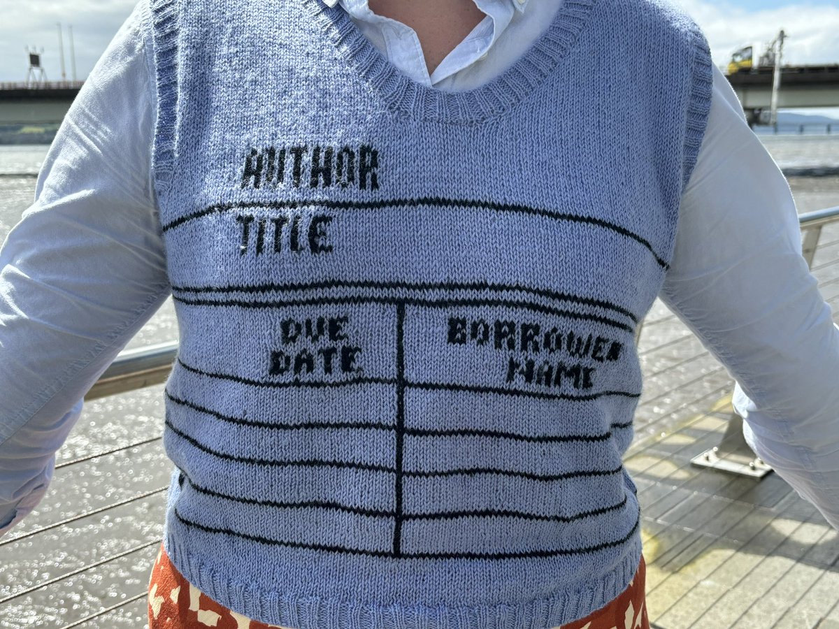 CILIPScotland's tweet photo. Library Twitter… let’s show this incredible hand crafted vest some love! 🧶🪡
Made by Emily Murbach, this year’s CILIPS Student Medal Winner from @UofGInfoStudies 🎖️.
Setting the bar for #CILIPS25 fashion very high! https://t.co/uOa8bey2Do