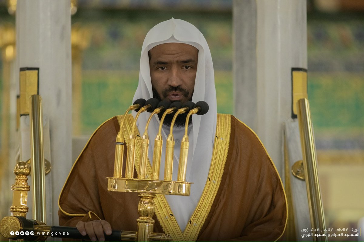 HaramainInfo's tweet photo. LIVE: Khutbah Thread - Delivered By Sheikh Abdullah Buayjaan At Masjid An Nabawi 

O people,

Indeed, Allah has chosen specific times in which He showers His mercy upon us, so take full advantage of these moments. 

He has allocated times of the year wherein lie much good and much generosity, so eagerly seek them out and take full advantage of them. 

Such a time has now arrived, descending upon you all, so welcome it with open arms and garner from it what you can. 

Indeed, you are in the first ten days of Dhul Hijjah, the best days of the year.

Allah has placed together different kinds of worship in these days that cannot be seen in any other. 

These include salah, hajj, sadaqah (charity), fasting, and other good deeds.