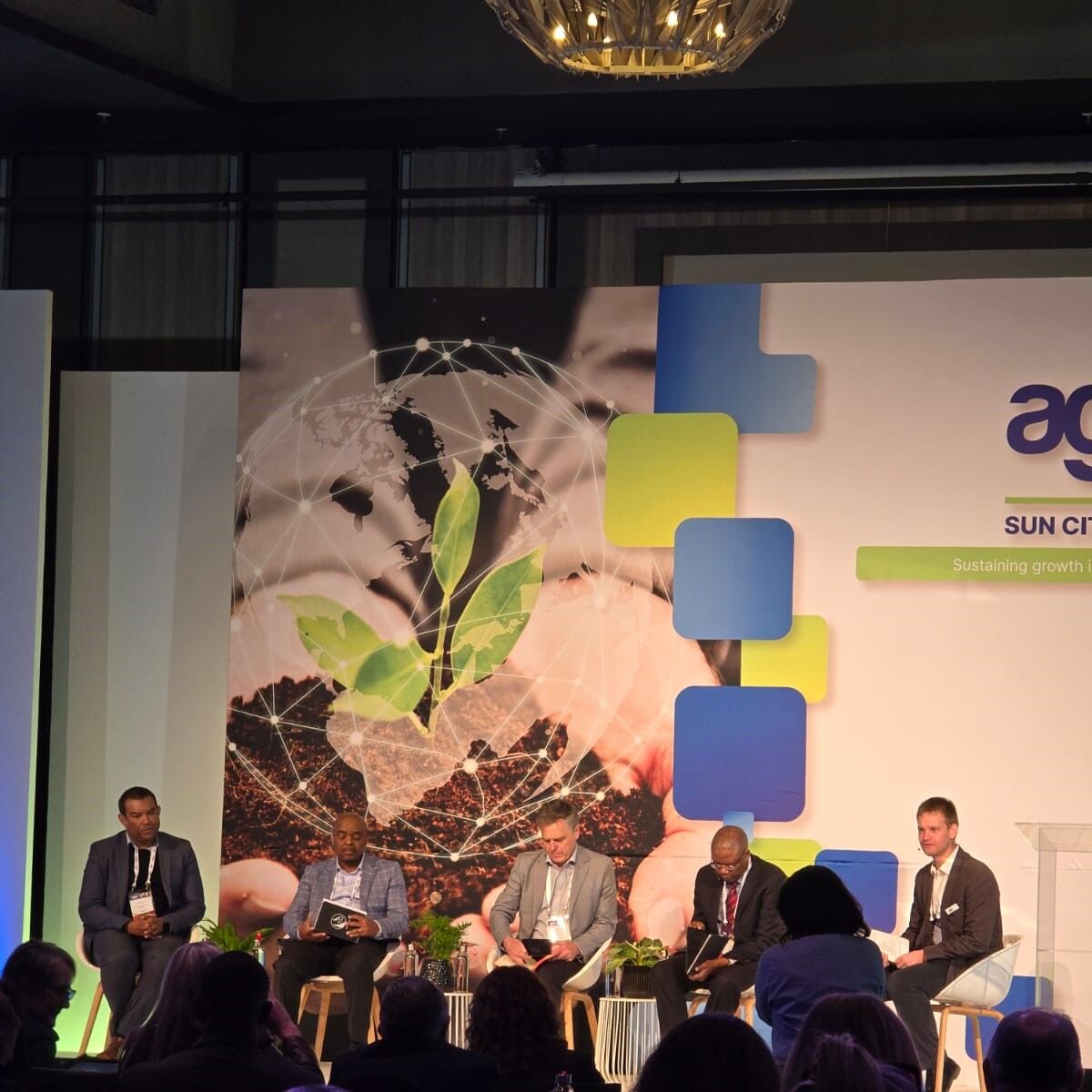 ObaroGroup's tweet photo. As the #AgbizCongress2024 comes to an end, we want to thank @AgbizSA for the opportunity to be part of the changing landscape of agriculture. Let's continue to #CultivateBusinessTogether and drive sustainable growth for the future! 🌱
#OBARO #AlignedWithTheFarmer #Agbiz24 https://t.co/JfIXSweYGP