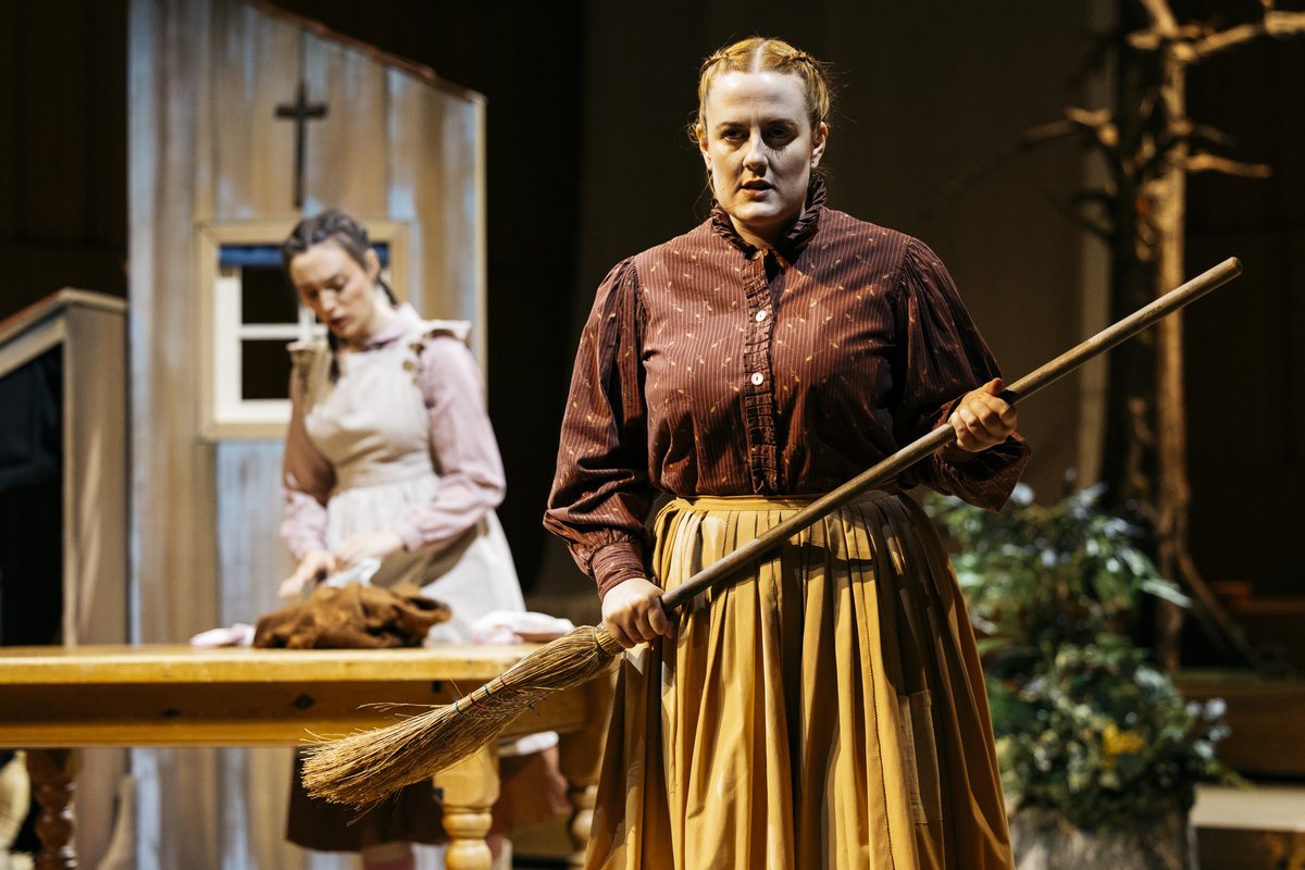 Royal Birmingham Conservatoire (@birmcons) on Twitter photo If you've not got tickets to Hansel & Gretel yet...
...THEN WHAT ARE YOU WAITING FOR!??! Check out these amazing shots from <a href="/gregmilnerphoto/">Greg Milner</a>📷Opening tonight in our beautiful Bradshaw Hall. If you've not got tickets to Hansel & Gretel yet...
...THEN WHAT ARE YOU WAITING FOR!??! Check out these amazing shots from <a href="/gregmilnerphoto/">Greg Milner</a>📷Opening tonight in our beautiful Bradshaw Hall.