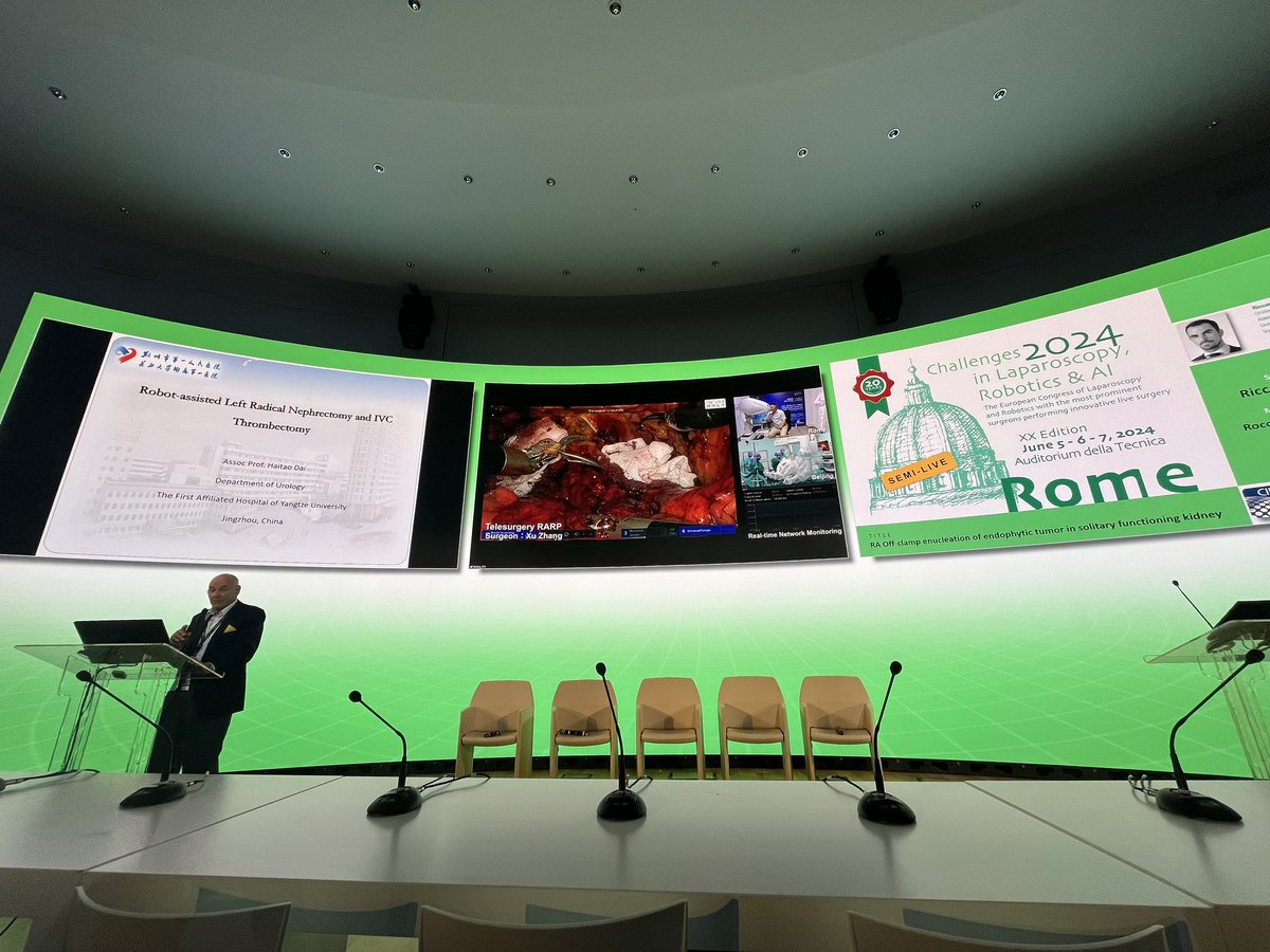 prokarurol's tweet photo. Moderating this historic moment in #robotic Telesurgery!
@CILR2024 #CILR24

🤖Surgeon Prof Zhang in Rome
🤖Patient having robotic prostatectomy with Edge Medical in Beijing
🤖>10,000km
🤖Fibre optic connection costing 50Euro!
🤖Latency = 135millisec
🤖Backed by a randomised trial https://t.co/SpZEUKYUBl