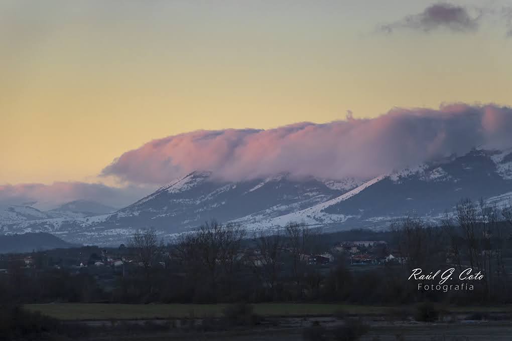 RaulGCoto's tweet image. #photooftheday #naturephotography #photoboothfun #photoprops #photographytips #photoboothrentals #photocapture #photopost #photophabryka #photomag #photographyartist #photowalks #photofreak #photofotheday #photograher #photopftheday #photograf #photograp #ruleofthirds #24mm