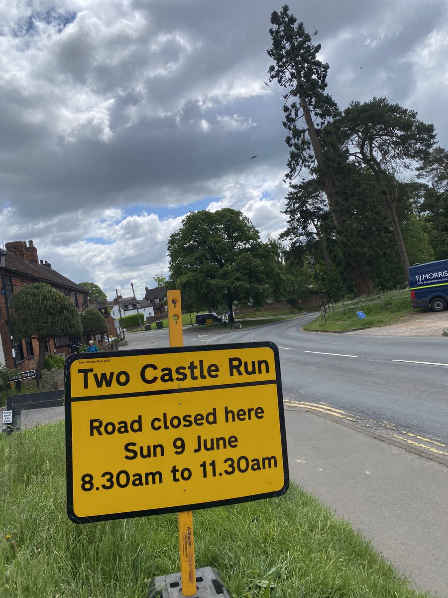 covrunner's tweet photo. Good luck to everyone running the @twocastlesrun on Sunday!! 

Don’t forget to let us know how you get on 🧡

#TwoCastlesRun #Warwick #Kenilworth https://t.co/DYiYW7E1qU