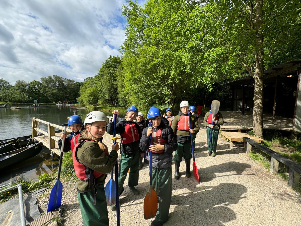 sbps_foxes's tweet photo. Avalanche are heading out on the water this morning for canoeing and raft building. 🛶 💧 https://t.co/juESXi4teF