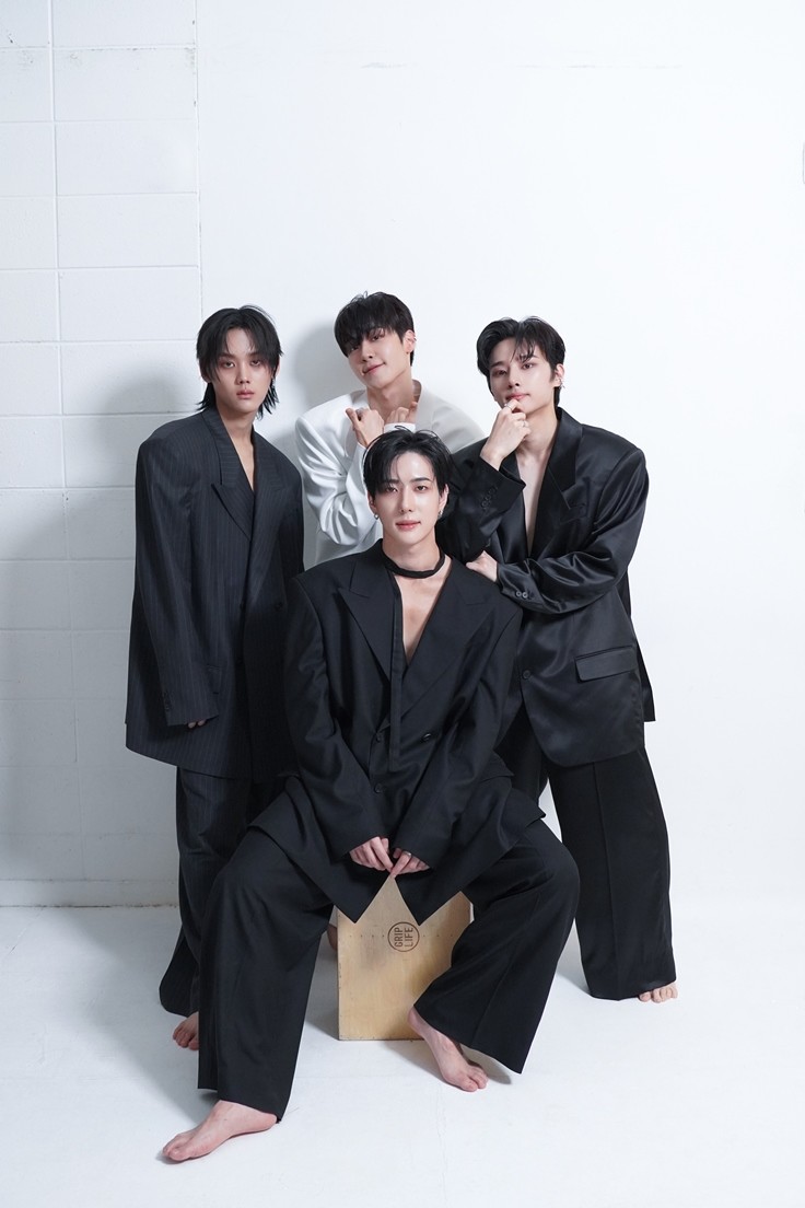 #ONEPACT for Melon Magazine 'PARADOXX' Jacket Shooting Behind

#원팩트