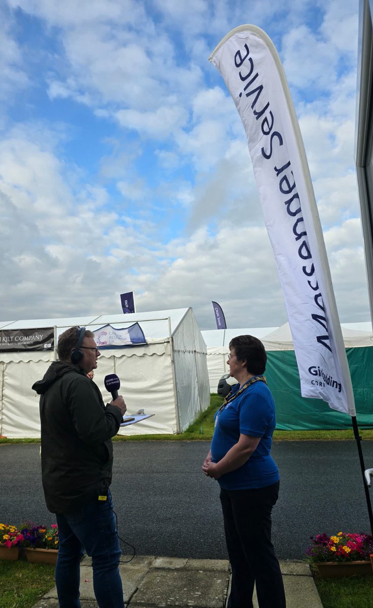 RCSMessenger's tweet photo. Thank you to @ChurchfieldJE at @BBCCornwall for coming to the @guidingcornwall stand 456 at the @RoyalCornwall 🎤 https://t.co/n0V5t5Ra42