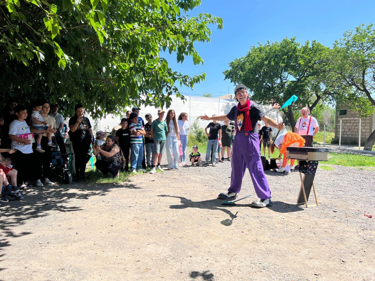 PallassosSenseFronteres tweet media